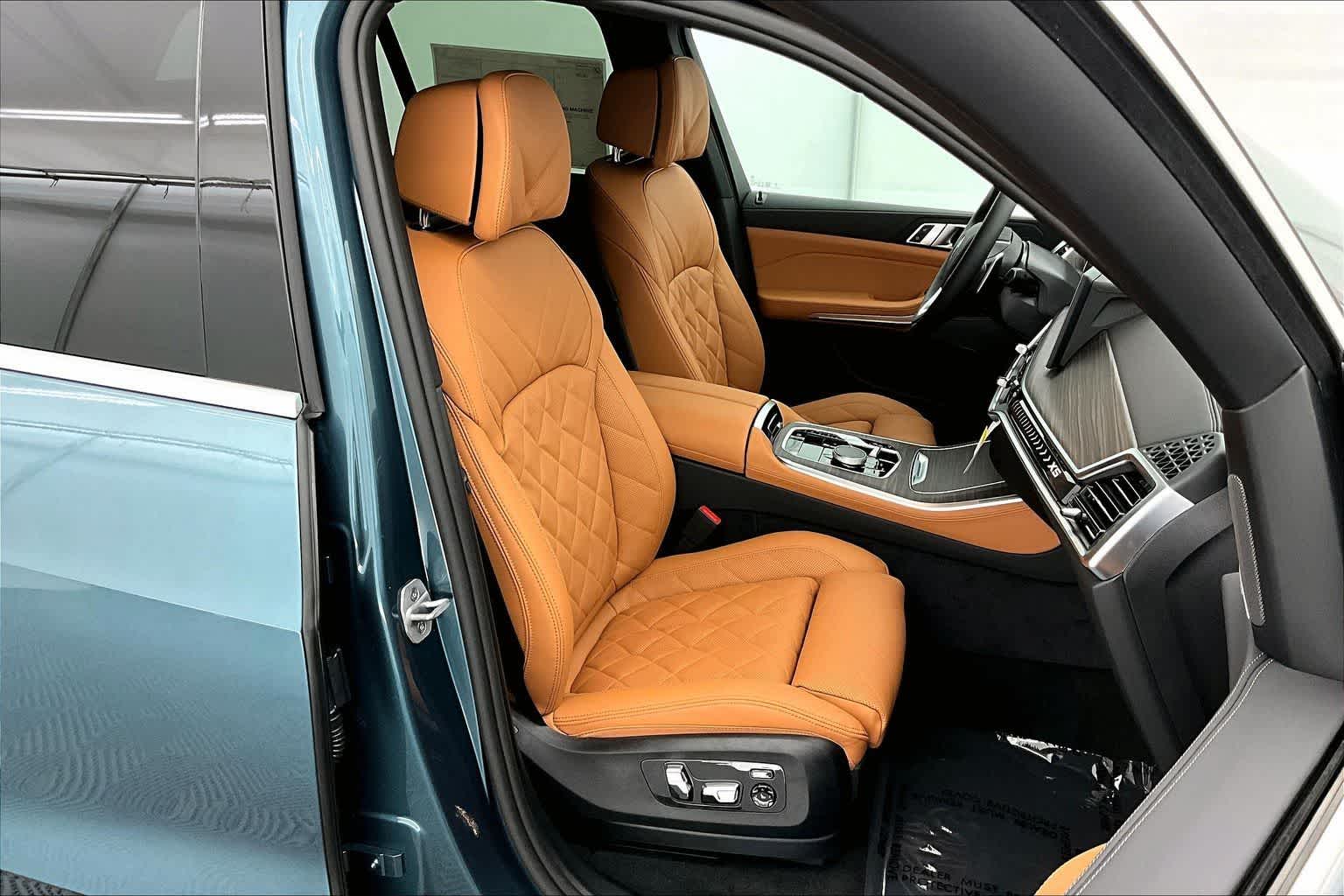 Thumbnail: 2026 BMW X5 - 14
