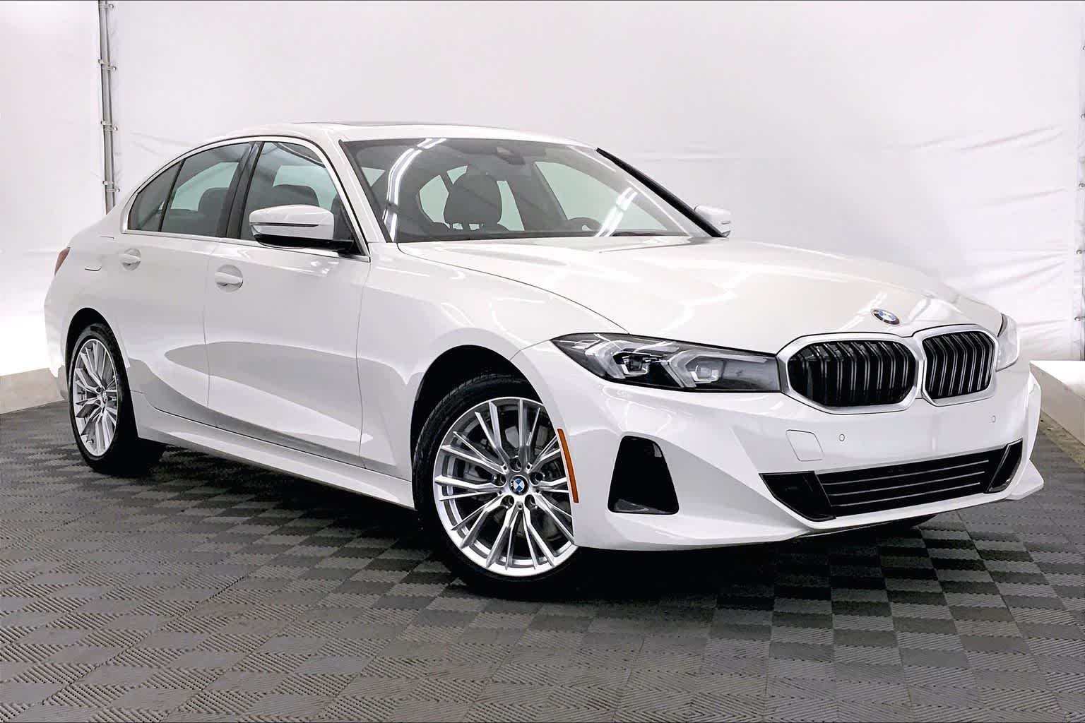 Thumbnail: 2024 BMW 3 Series - 21