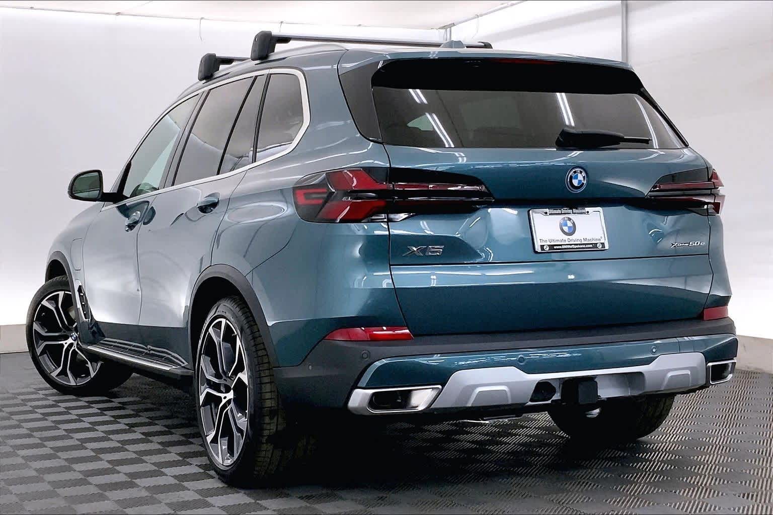 Thumbnail: 2026 BMW X5 - 4