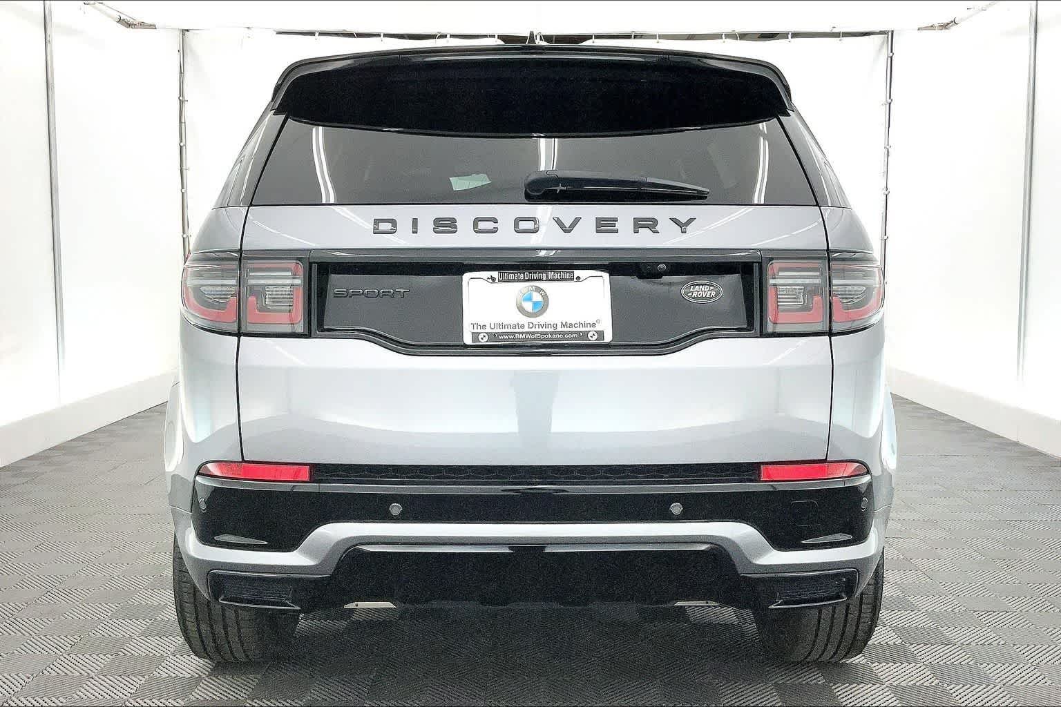 Thumbnail: 2022 Land Rover Discovery Sport - 5