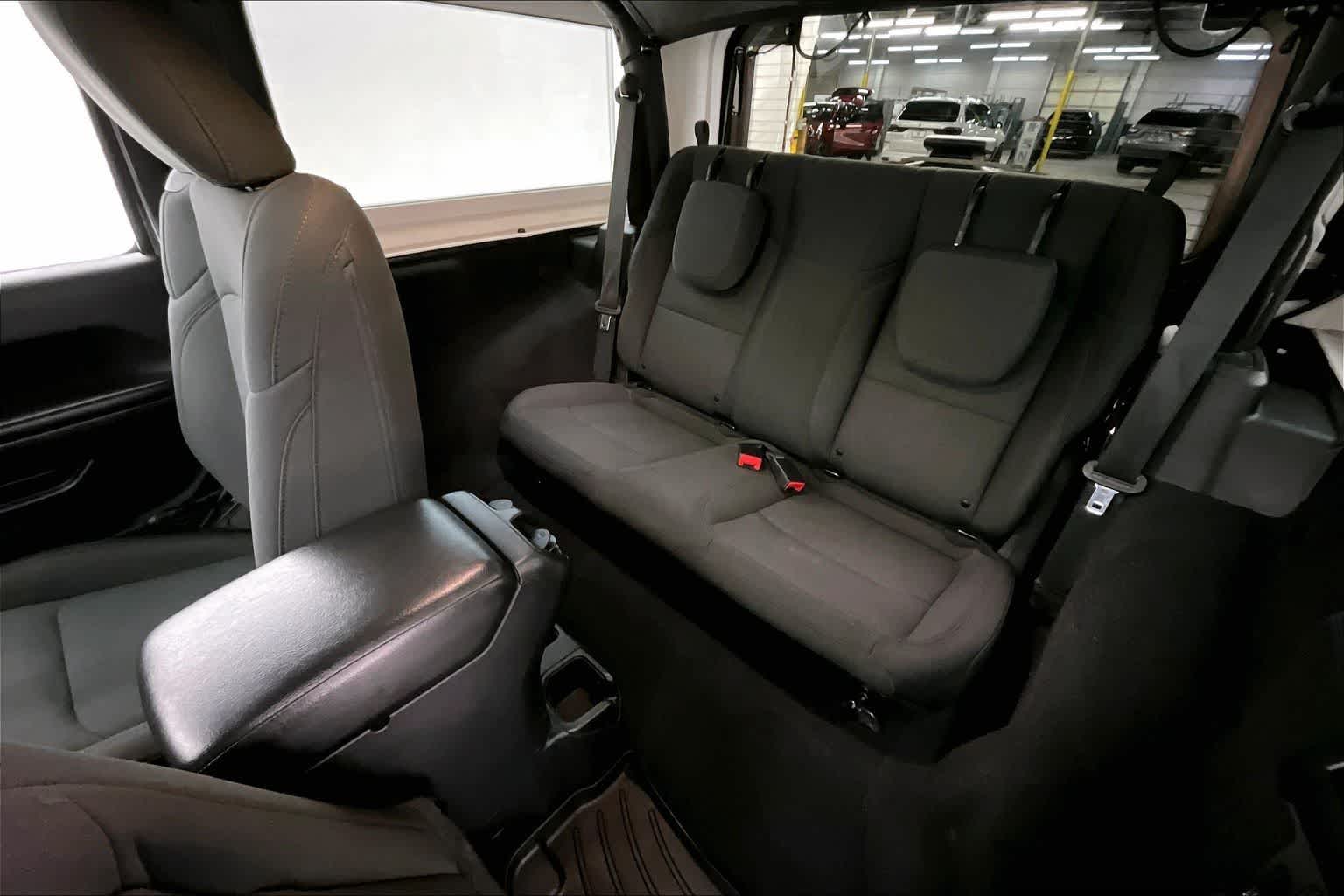 Thumbnail: 2020 Jeep Wrangler - 29