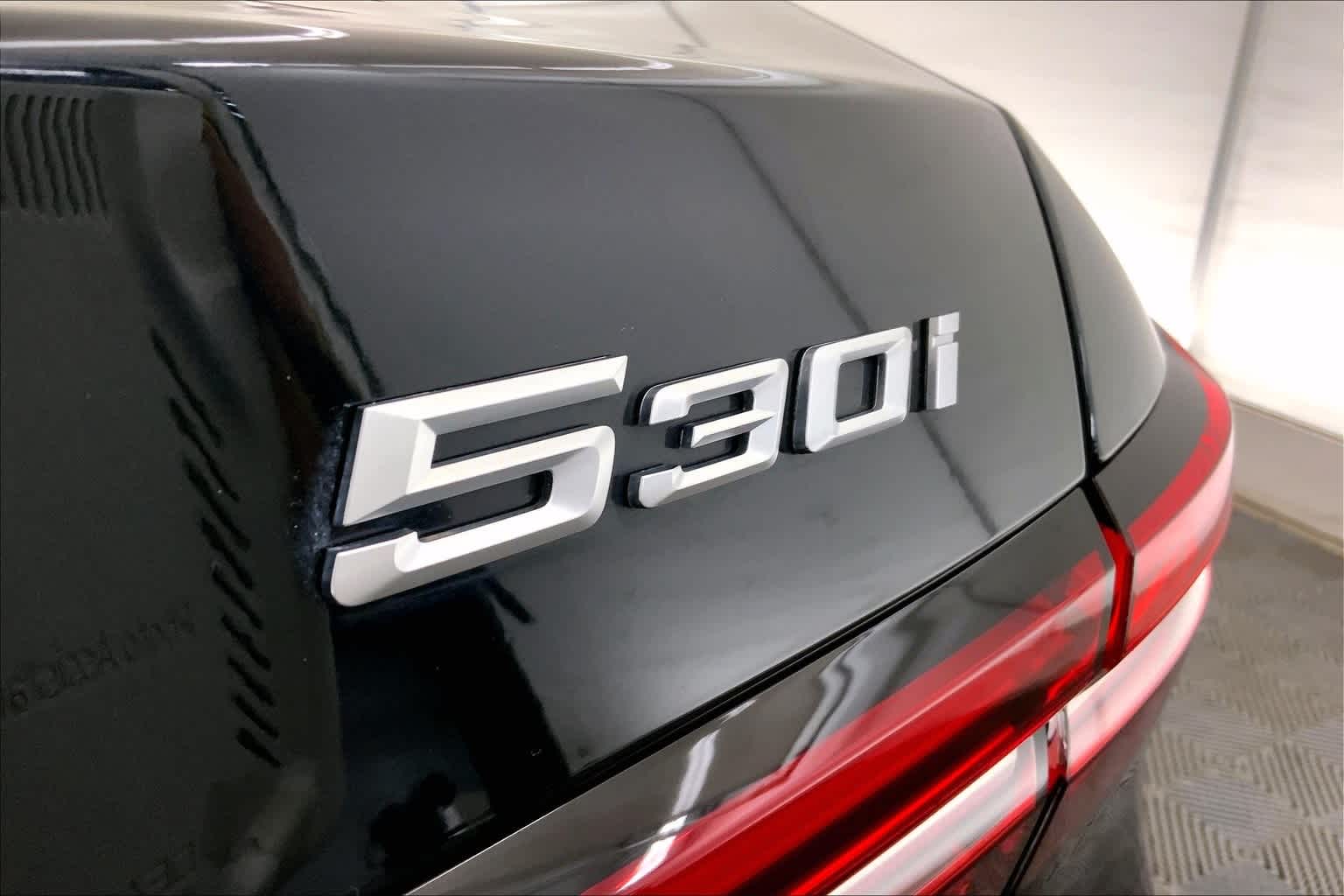 Thumbnail: 2024 BMW 5 Series - 7