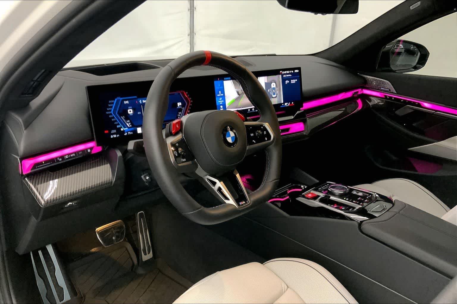 Thumbnail: 2026 BMW M5 - 2