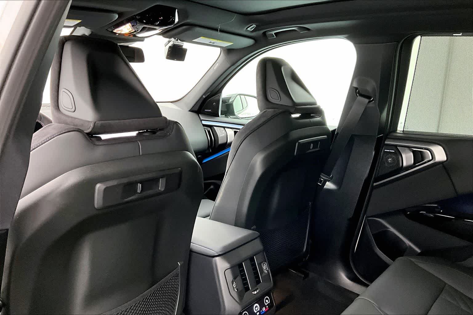 Thumbnail: 2026 BMW X3 - 12