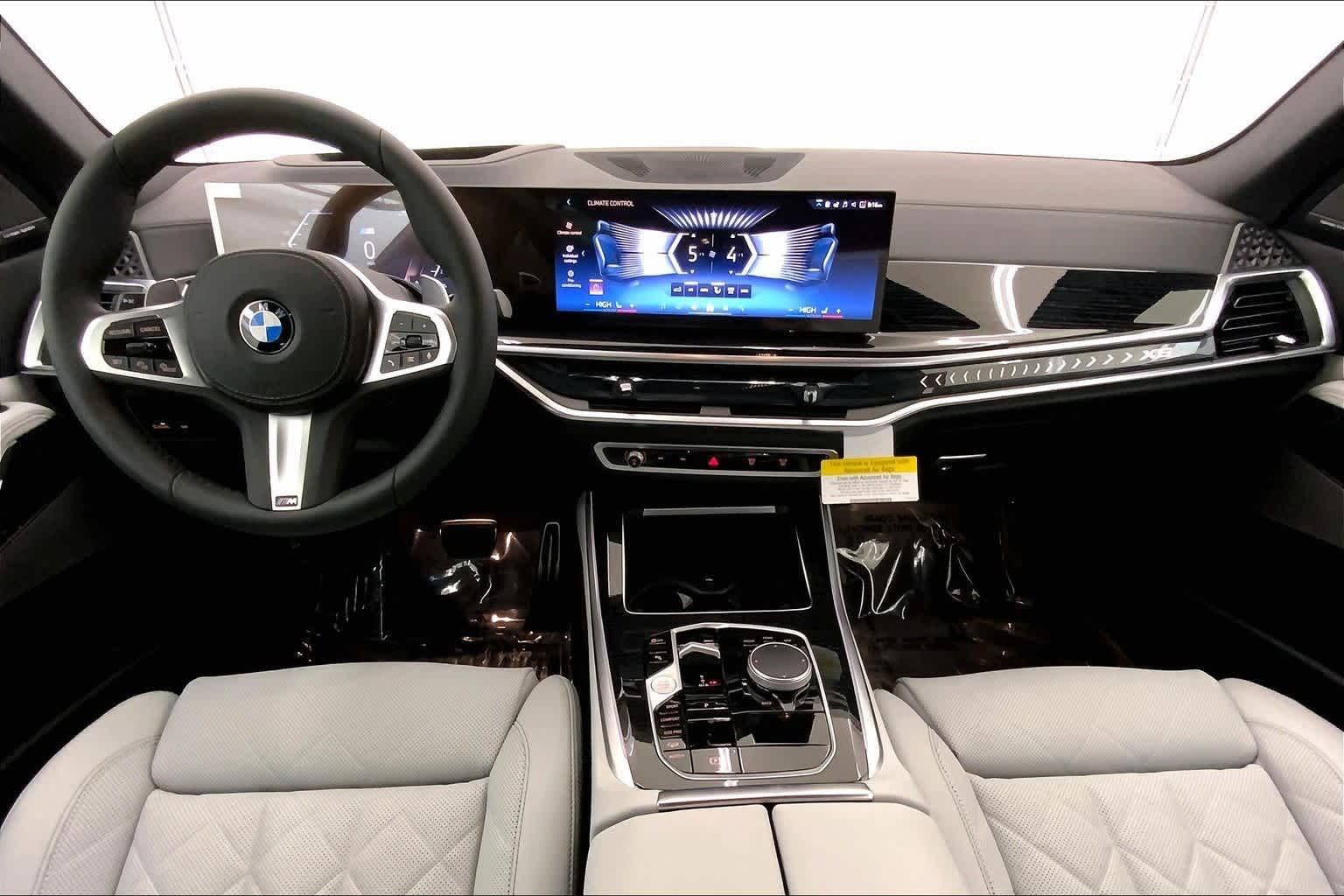 Thumbnail: 2026 BMW X5 - 10