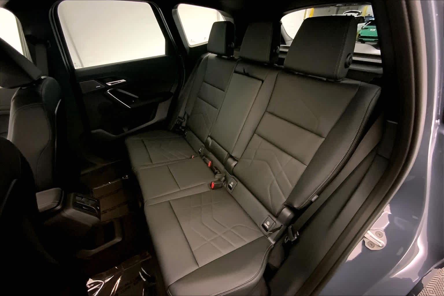 Thumbnail: 2026 BMW X1 - 13