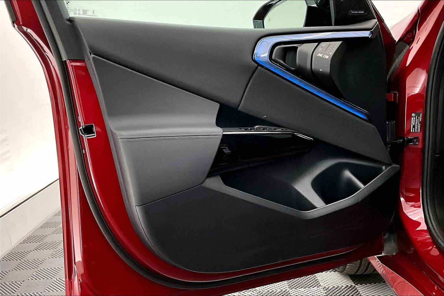 Thumbnail: 2025 BMW X3 - 27