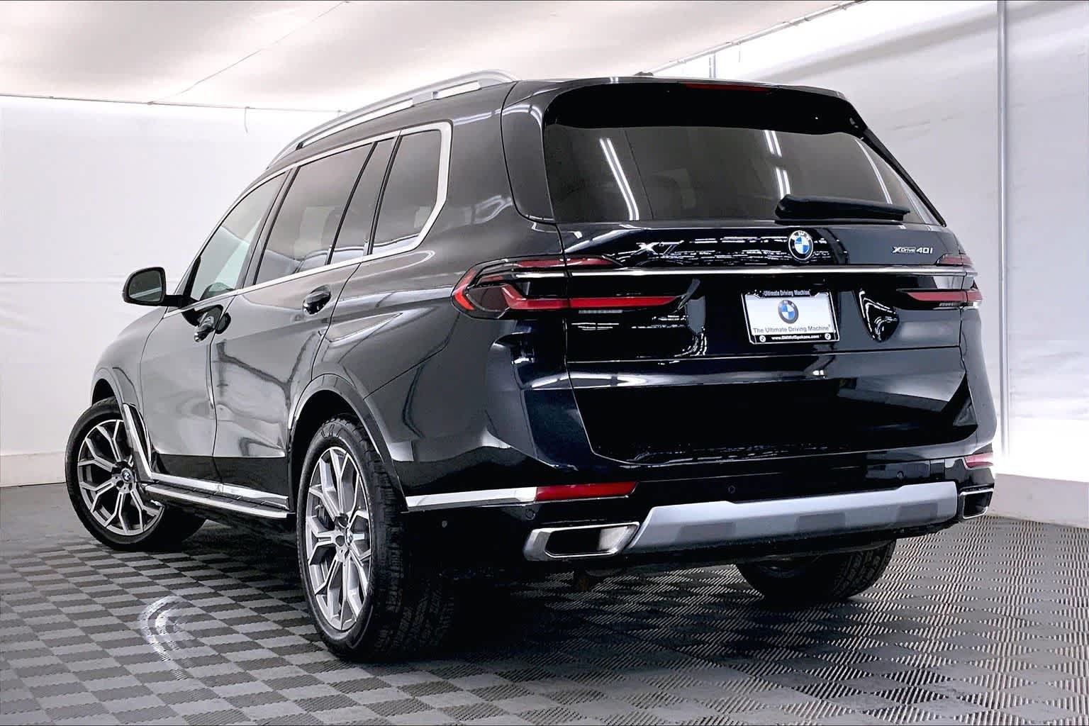 Thumbnail: 2024 BMW X7 - 4