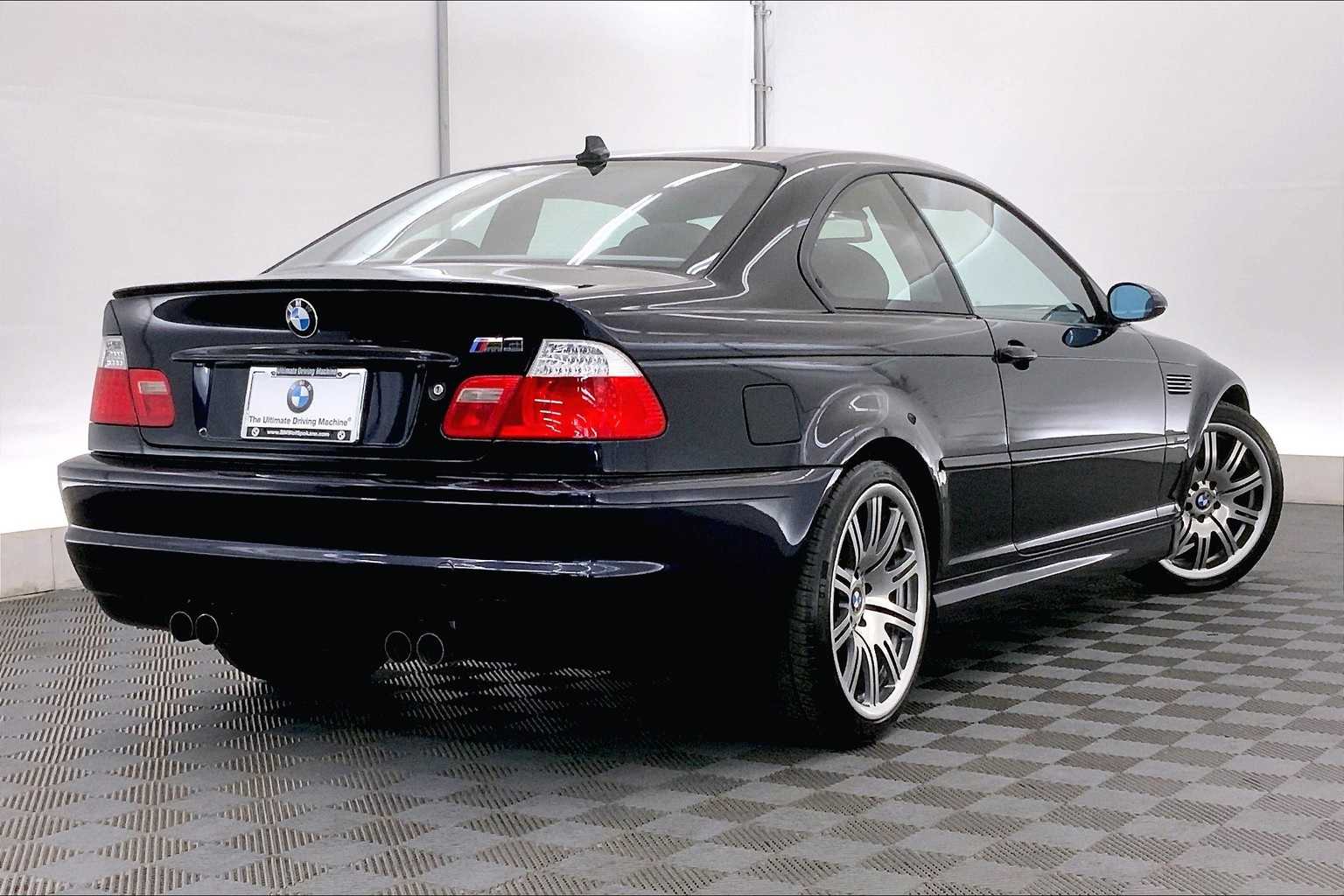 Thumbnail: 2004 BMW M3 - 21