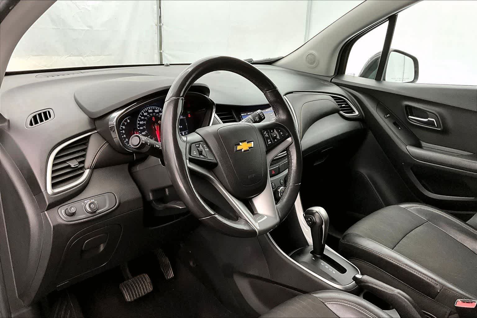 Thumbnail: 2020 Chevrolet Trax - 2