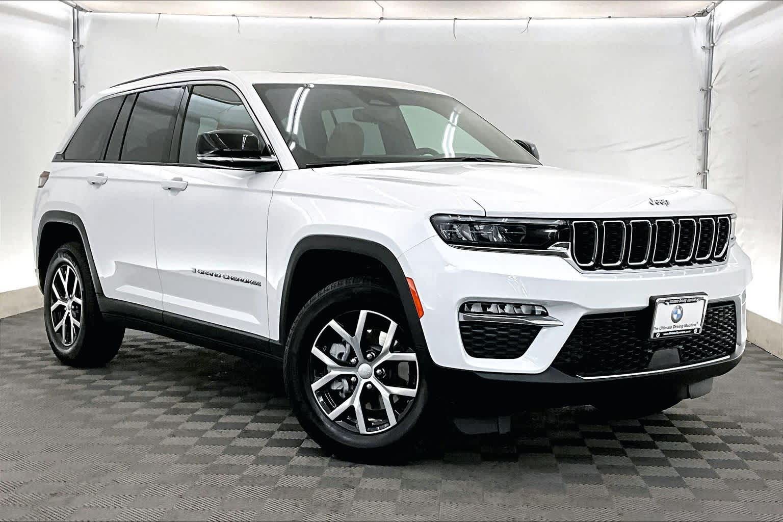 Thumbnail: 2023 Jeep Grand Cherokee - 21