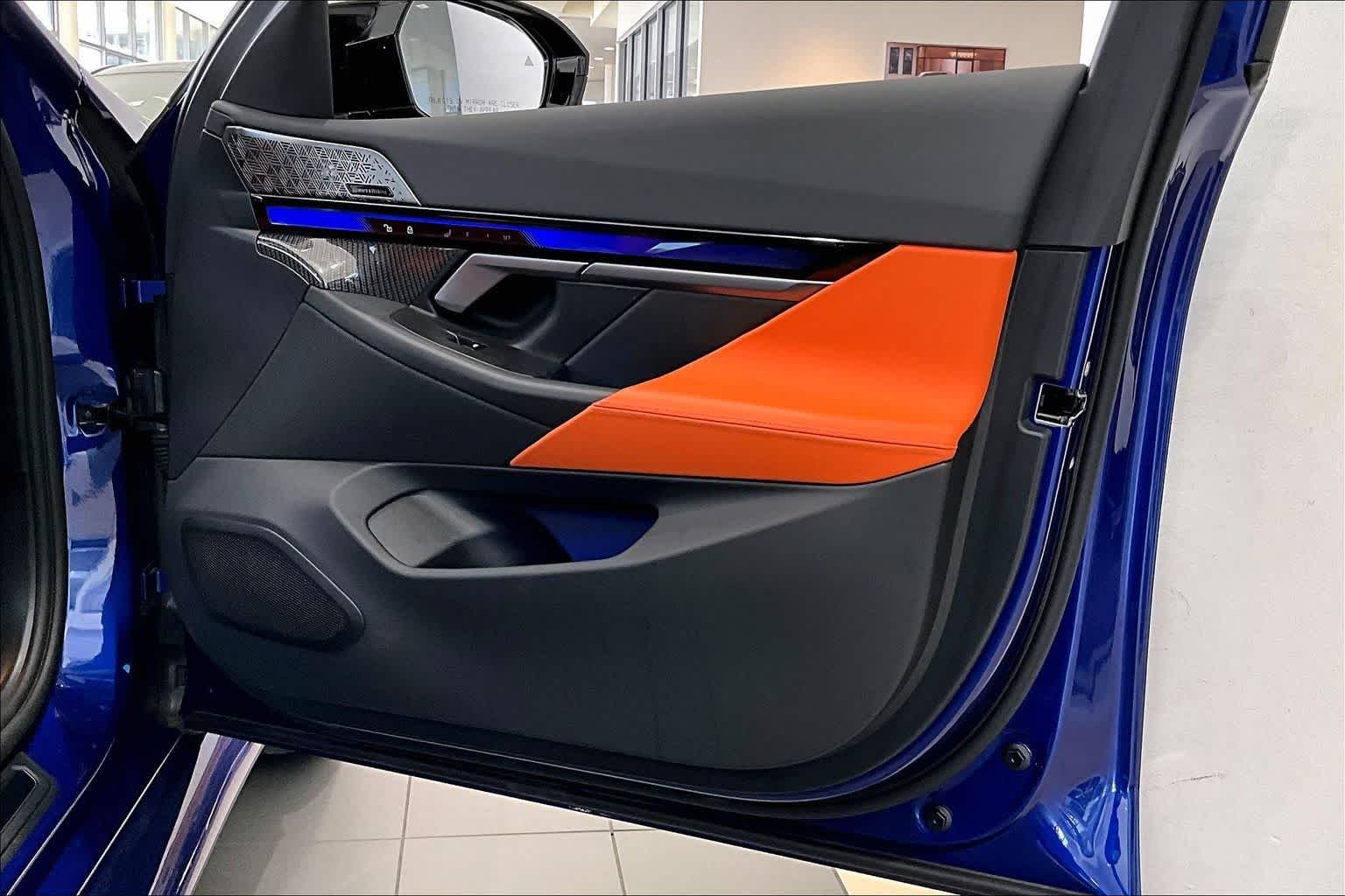 Thumbnail: 2025 BMW M5 - 28