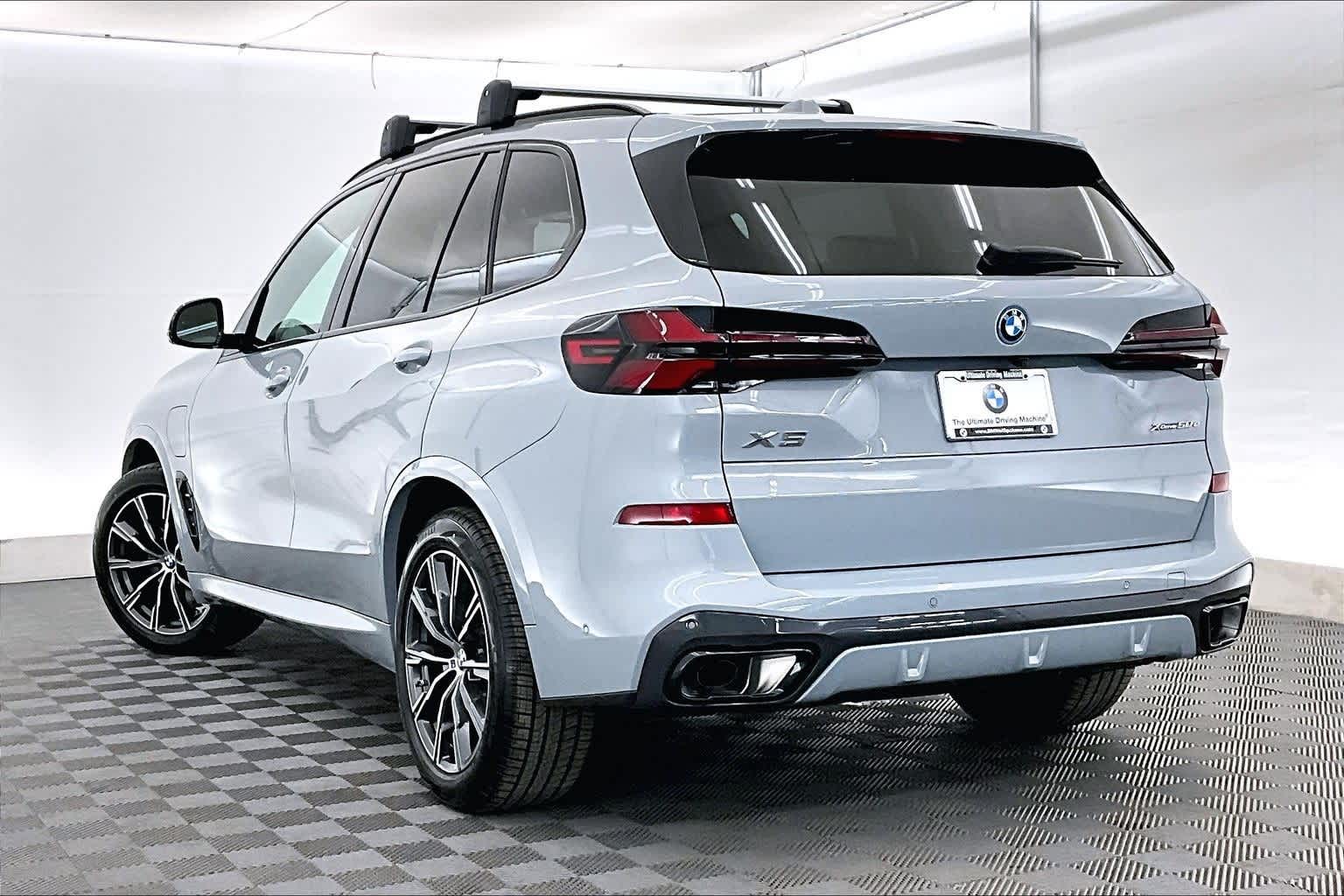 Thumbnail: 2026 BMW X5 - 4
