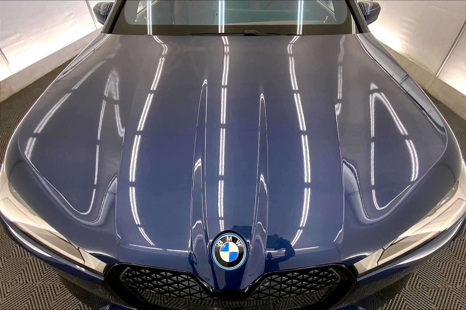 Thumbnail: 2023 BMW iX - 9