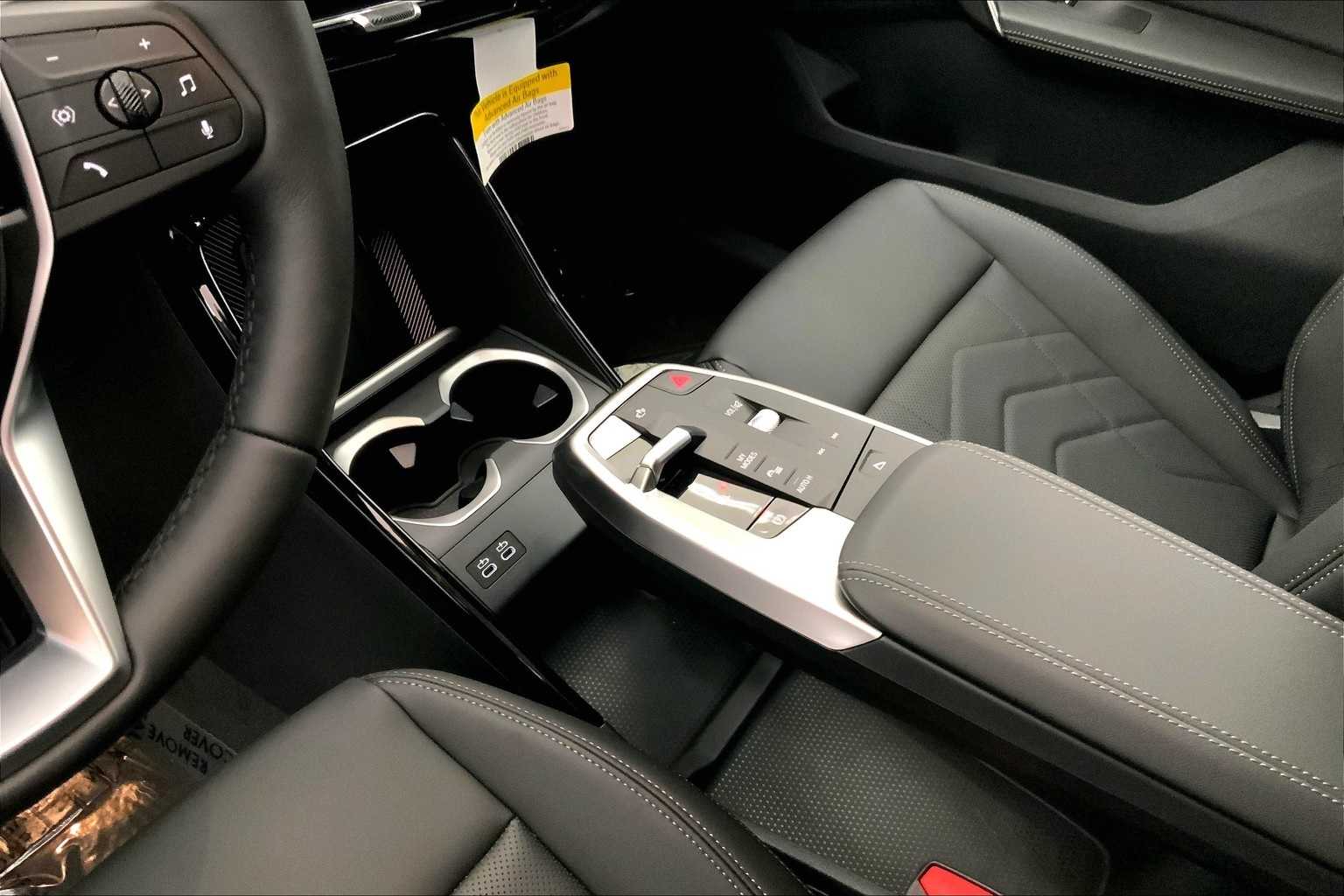 Thumbnail: 2025 BMW X1 - 17