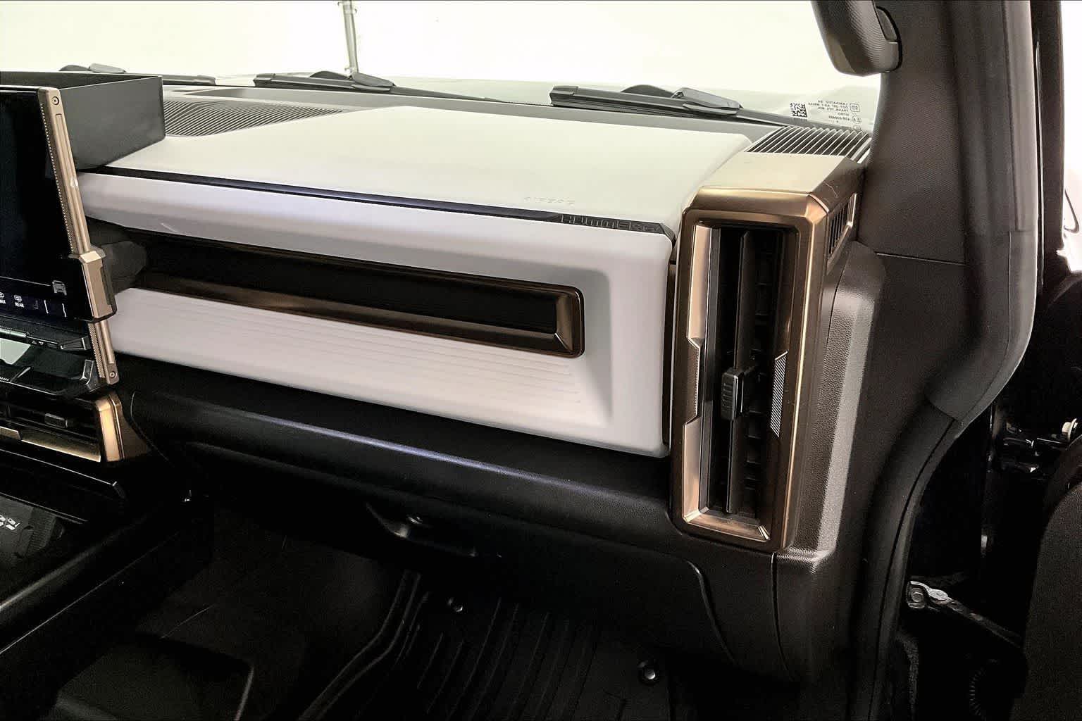 Thumbnail: 2025 GMC Hummer EV - 23