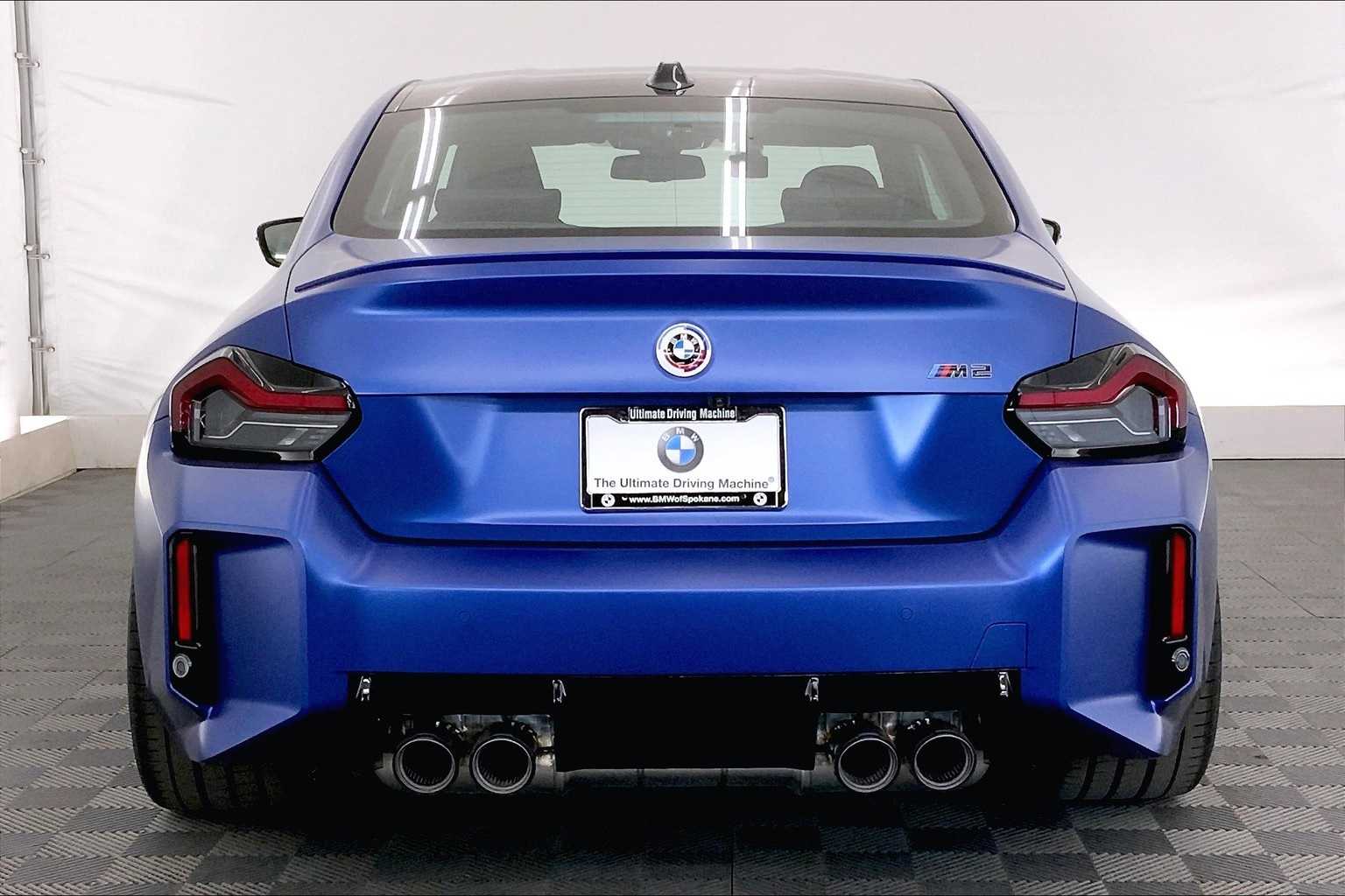 Thumbnail: 2025 BMW M2 - 5