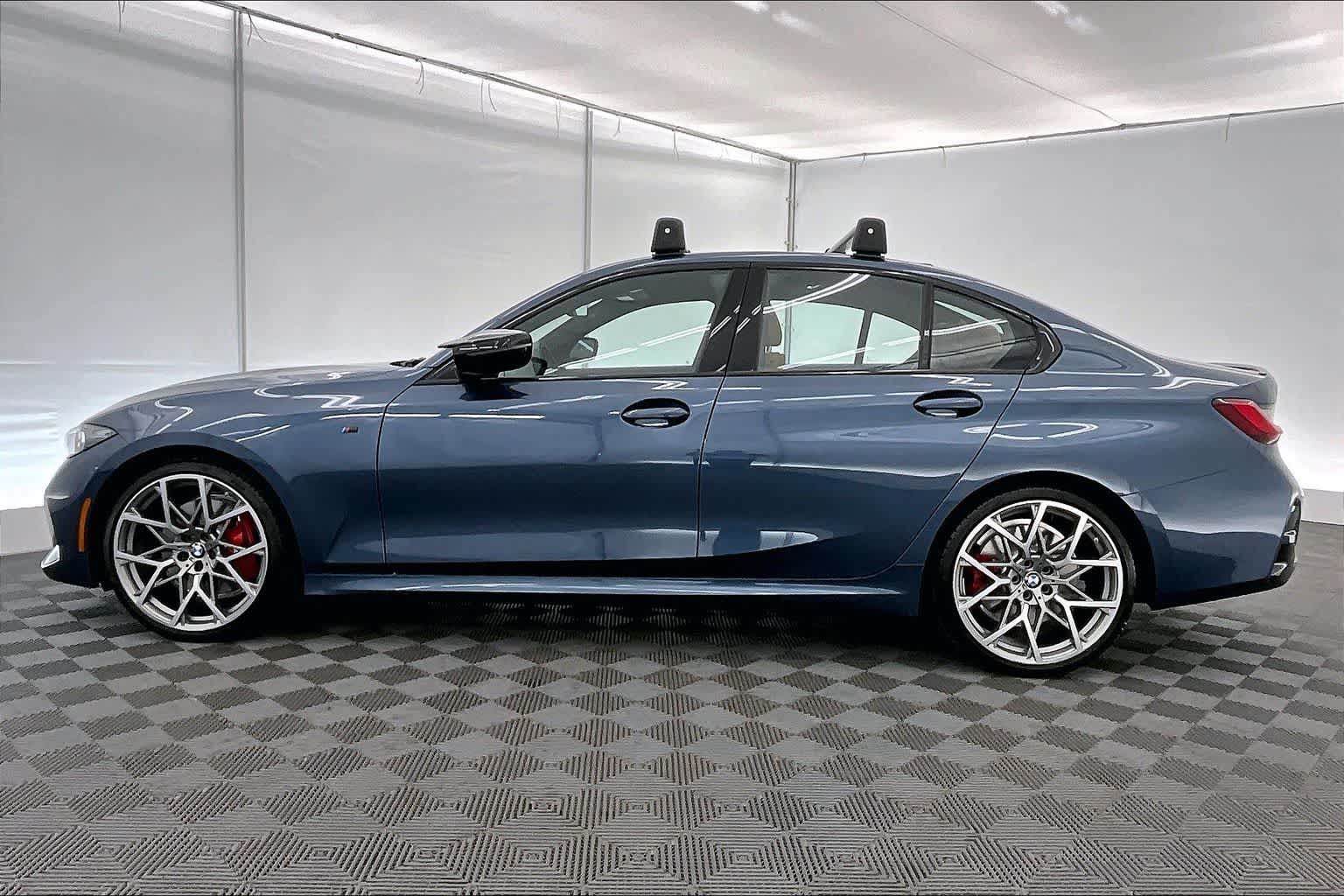 Thumbnail: 2026 BMW 3 Series - 3
