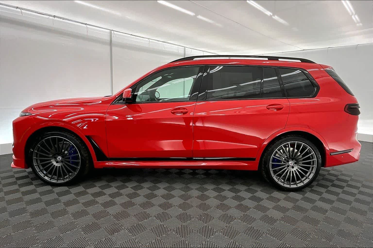 Thumbnail: 2026 BMW X7 - 3