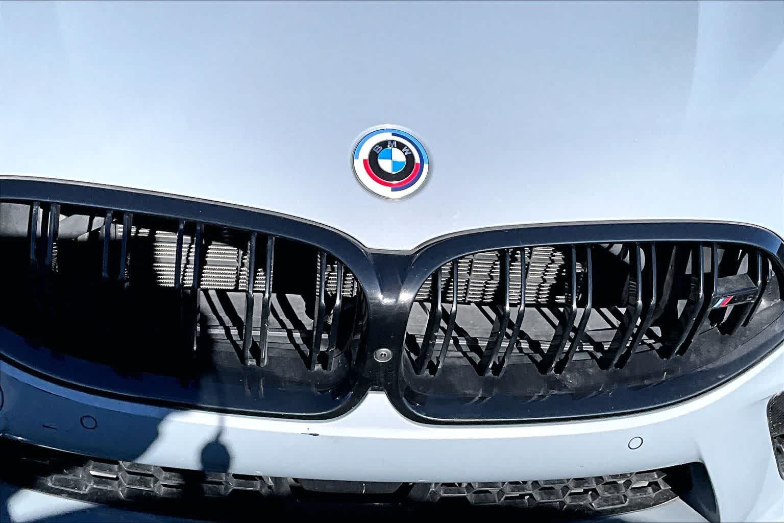 Thumbnail: 2023 BMW M8 - 18