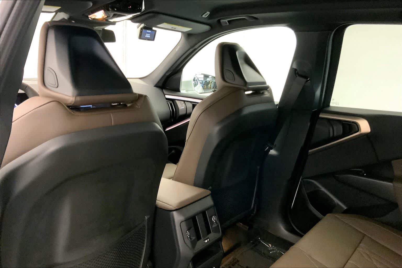 Thumbnail: 2025 BMW X3 - 12