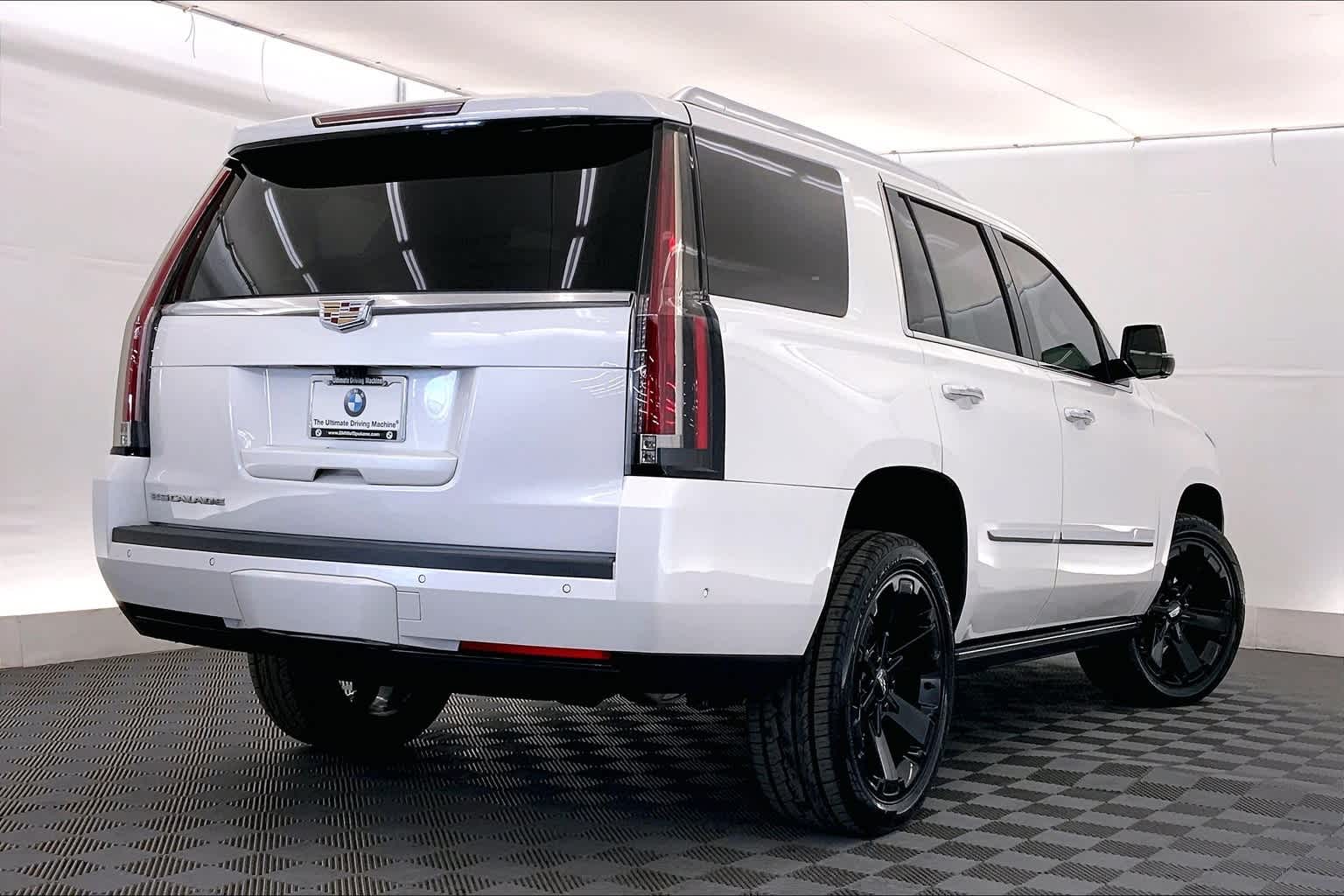 Thumbnail: 2020 Cadillac Escalade - 22
