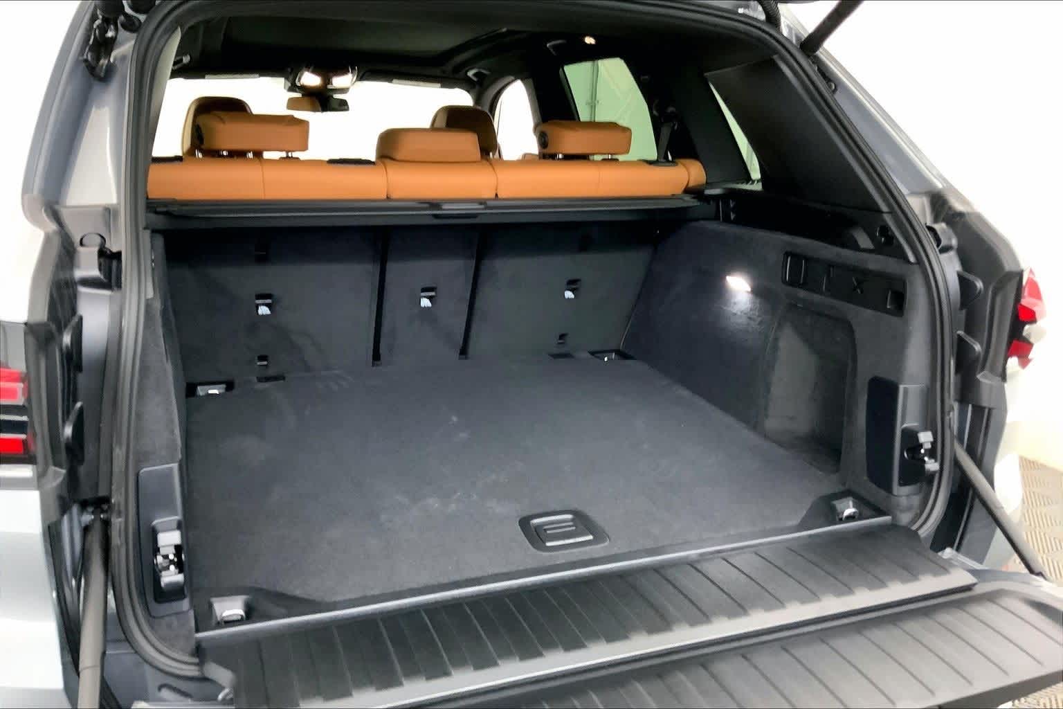 Thumbnail: 2026 BMW X5 - 19