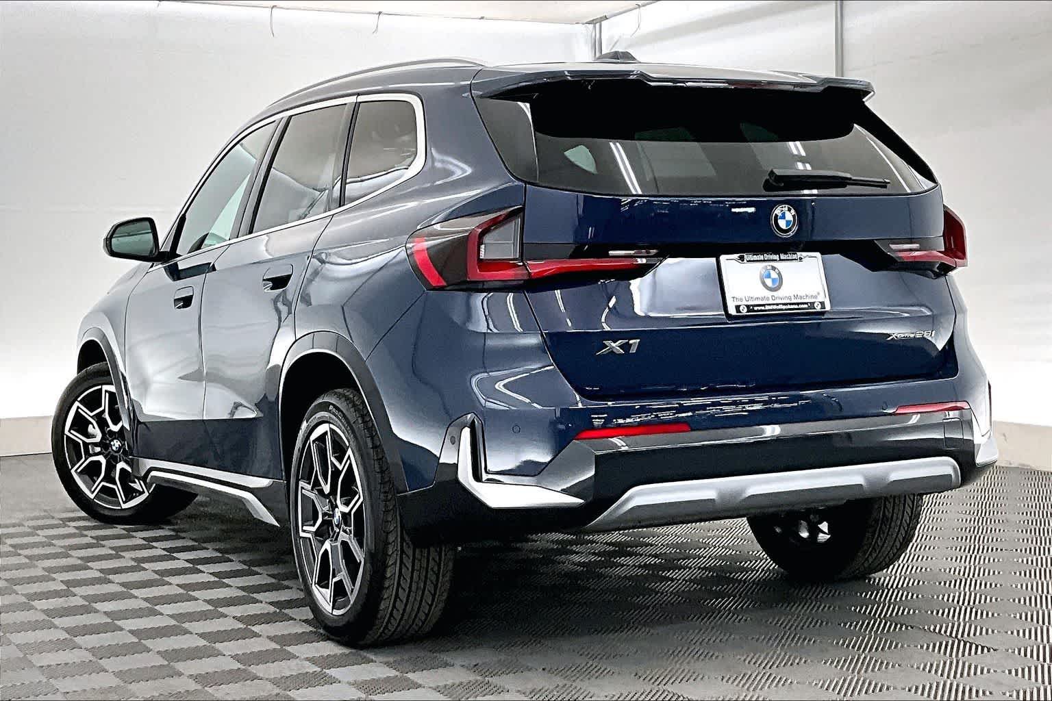 Thumbnail: 2026 BMW X1 - 4
