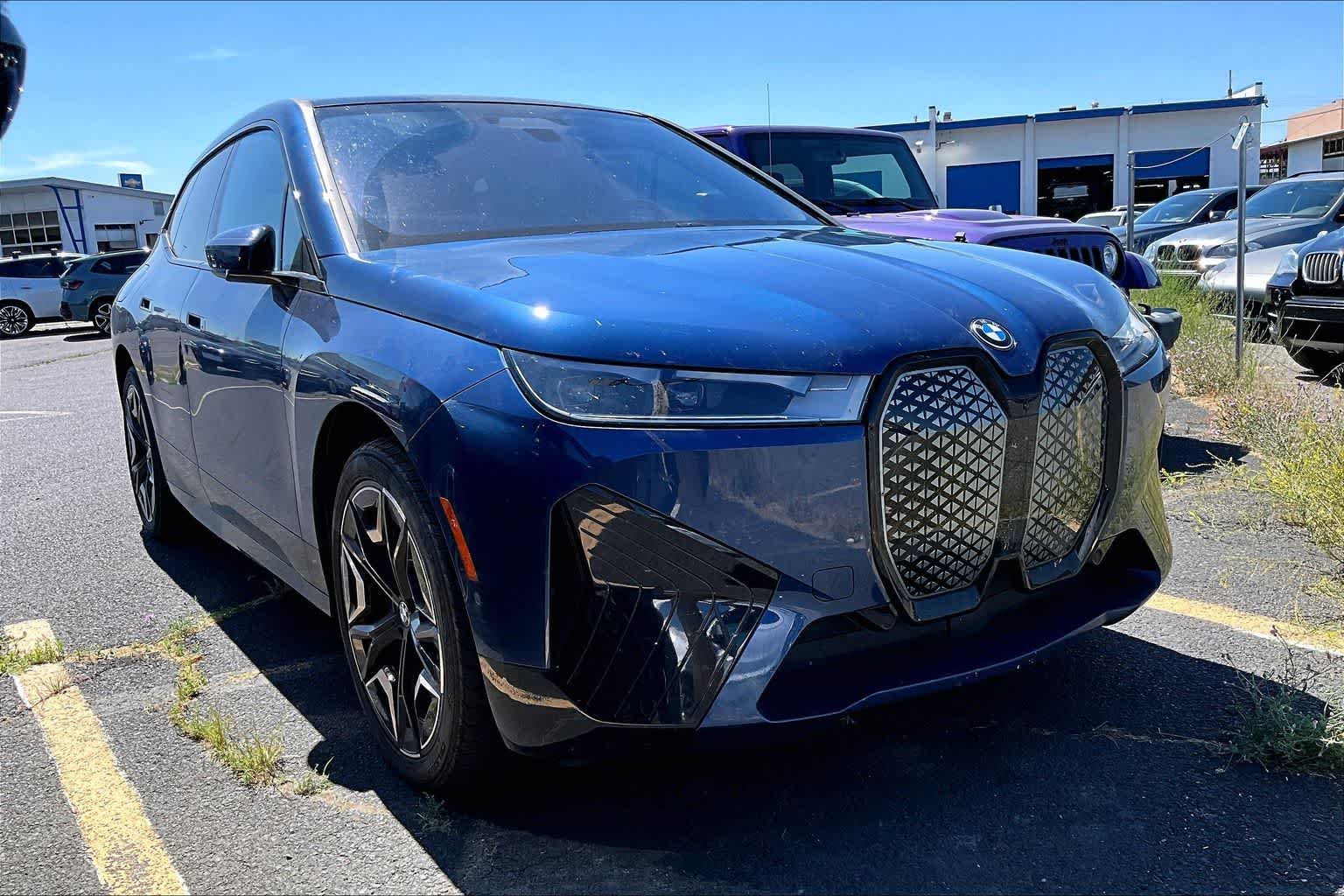 Thumbnail: 2024 BMW iX - 11