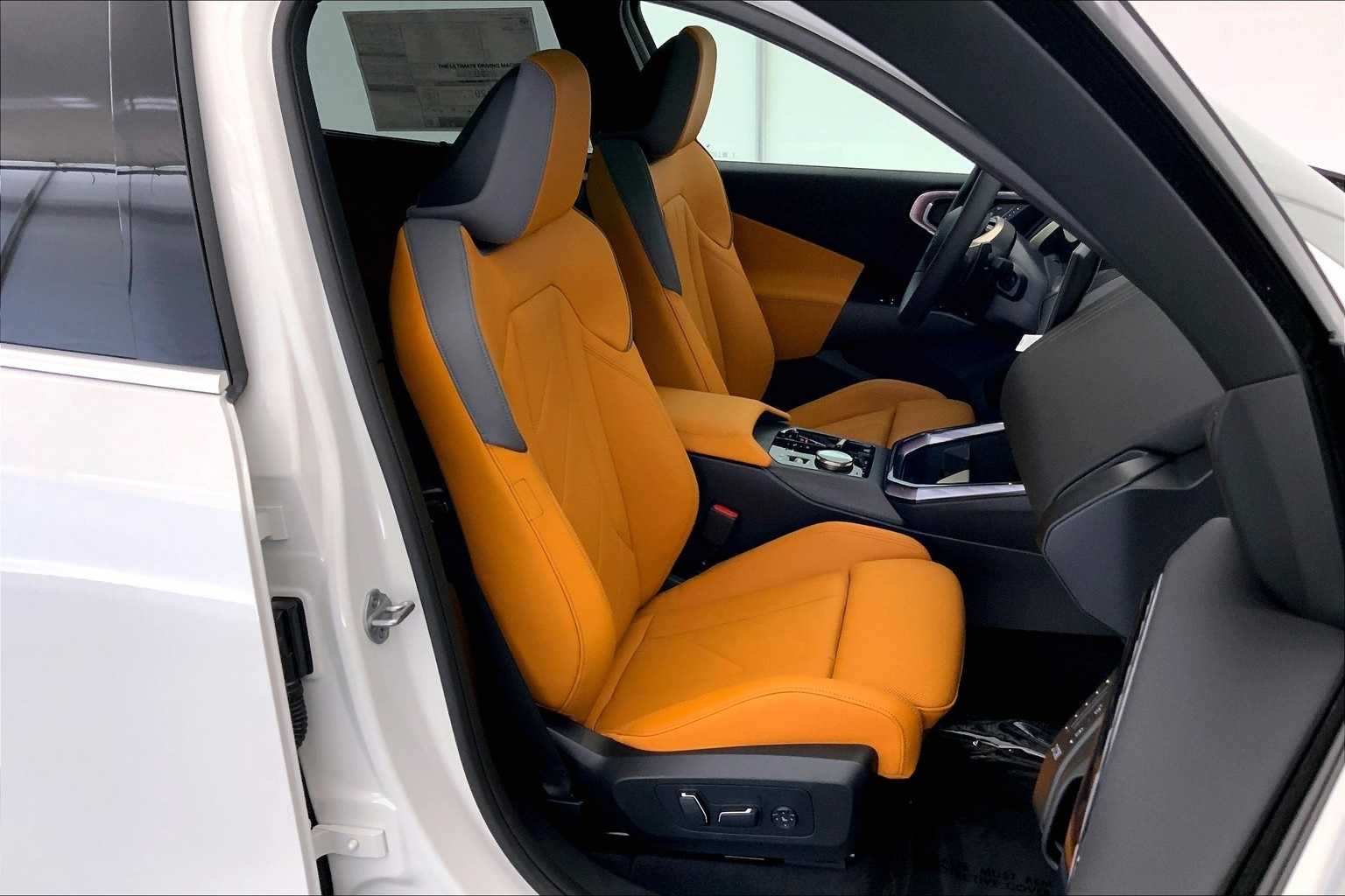 Thumbnail: 2025 BMW X3 - 14