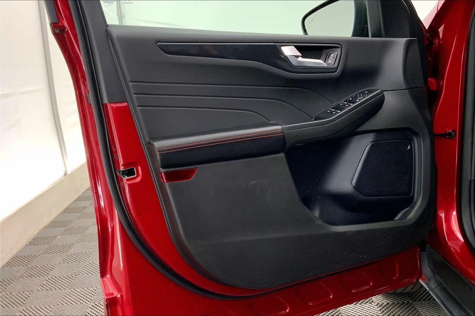 Thumbnail: 2024 Ford Escape - 27