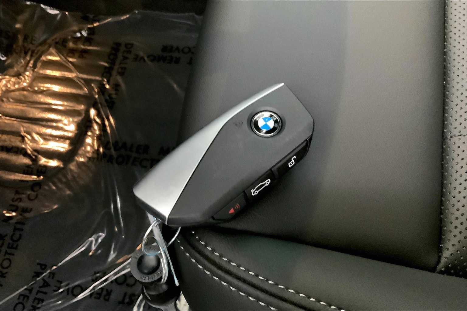 Thumbnail: 2025 BMW X1 - 20