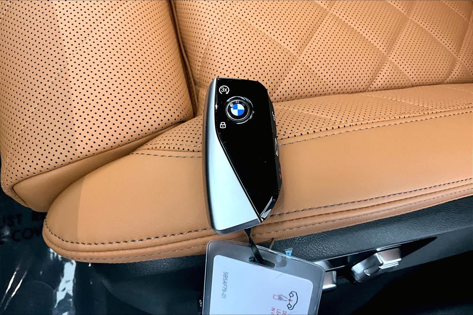 Thumbnail: 2026 BMW X7 - 20