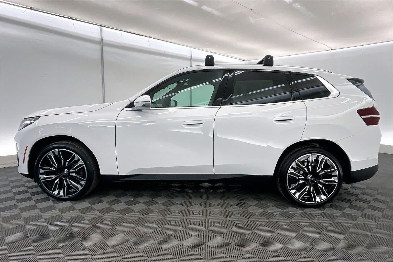 Thumbnail: 2026 BMW X3 - 3