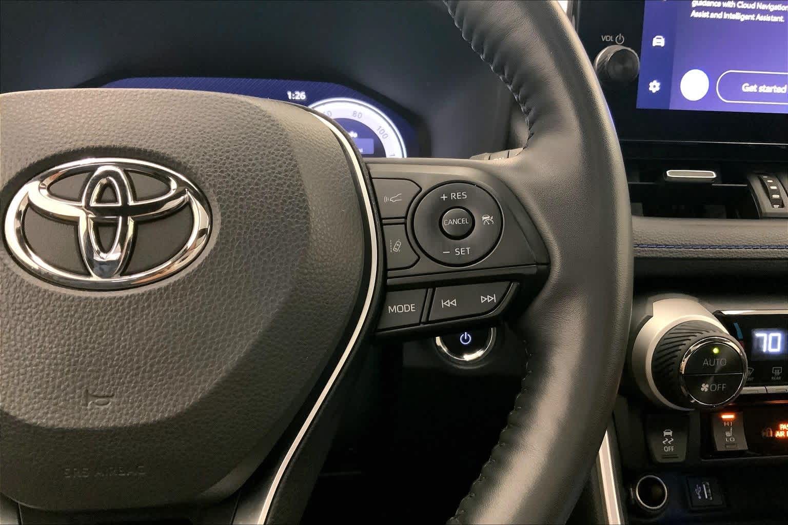 Thumbnail: 2024 Toyota RAV4 - 25