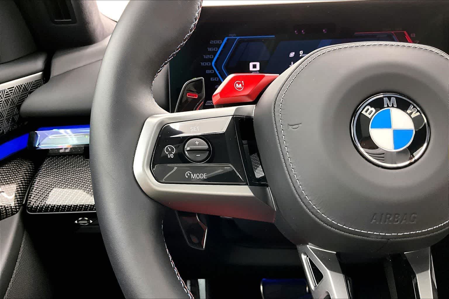 Thumbnail: 2026 BMW M5 - 24