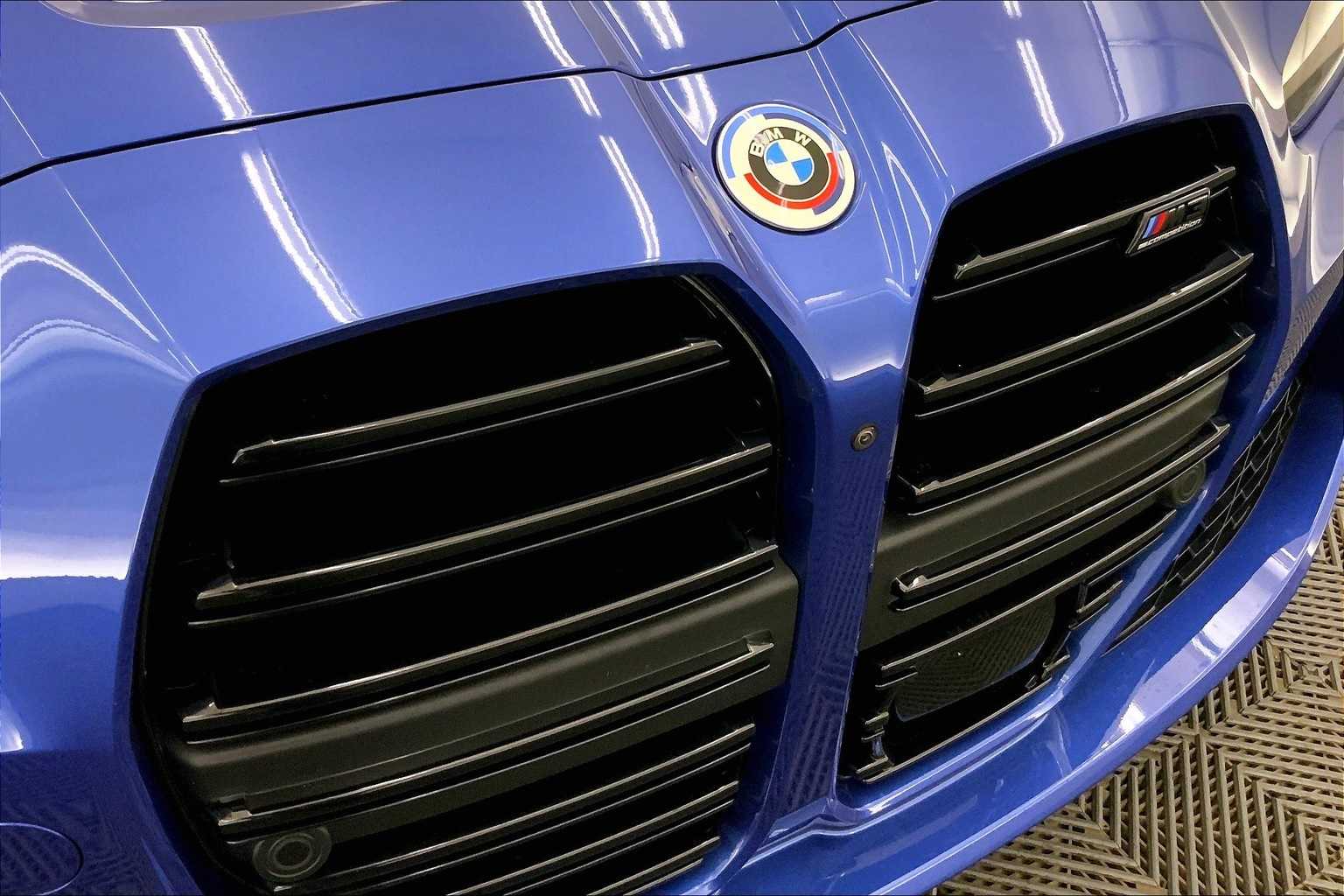 Thumbnail: 2023 BMW M3 - 33