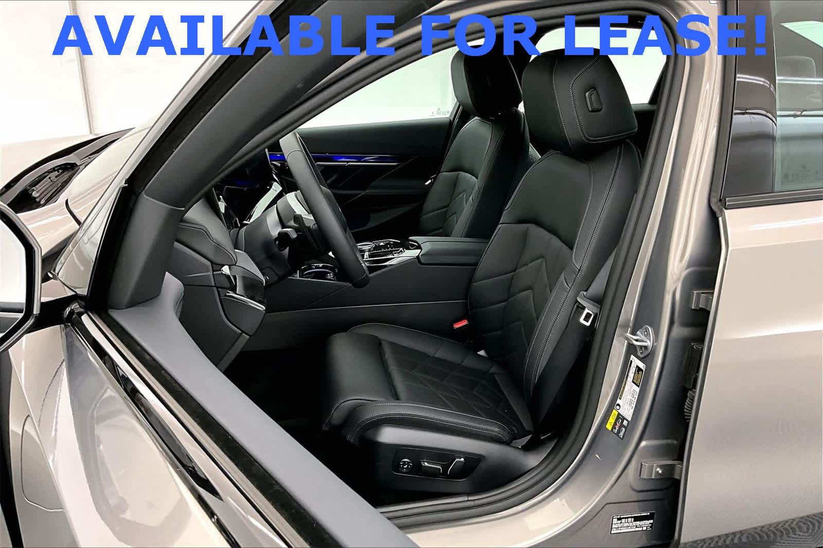 Thumbnail: 2025 BMW 5 Series - 11