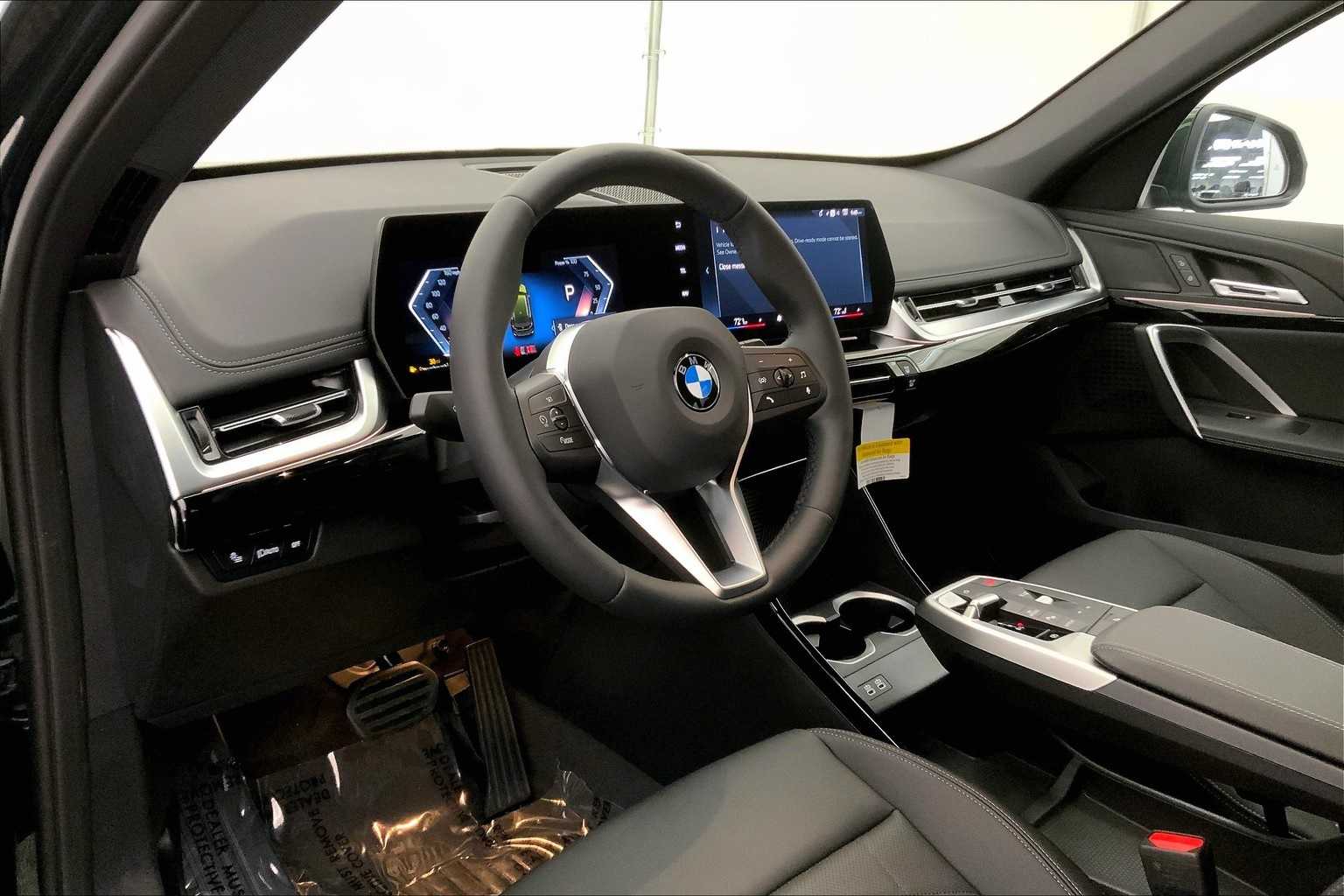 Thumbnail: 2025 BMW X1 - 2