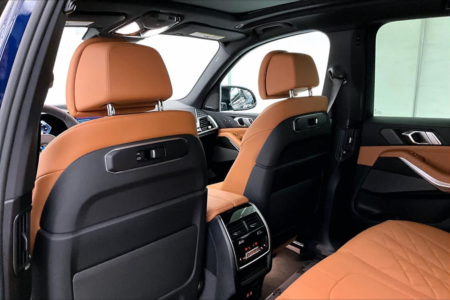 Thumbnail: 2026 BMW X5 - 12