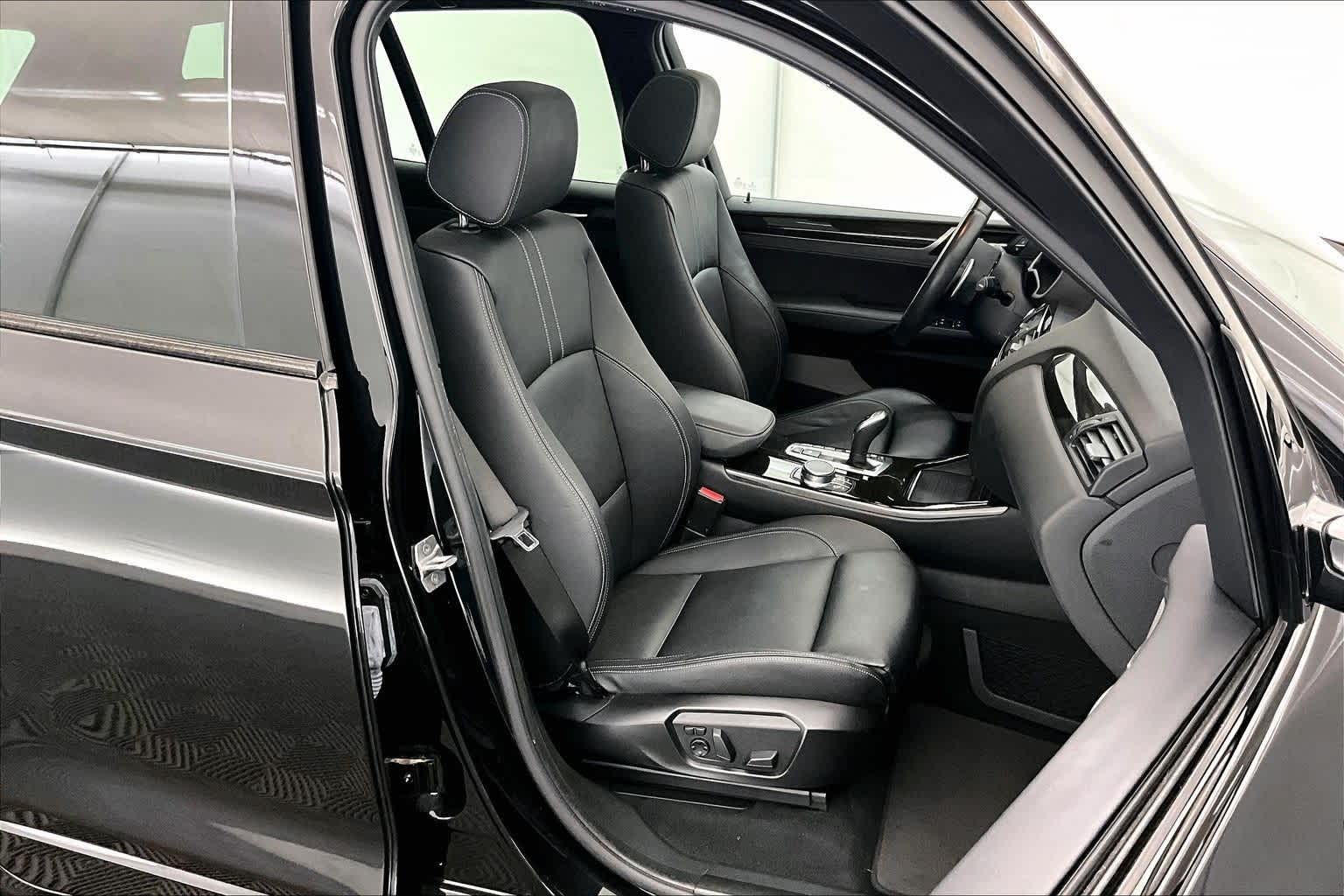 Thumbnail: 2017 BMW X3 - 13