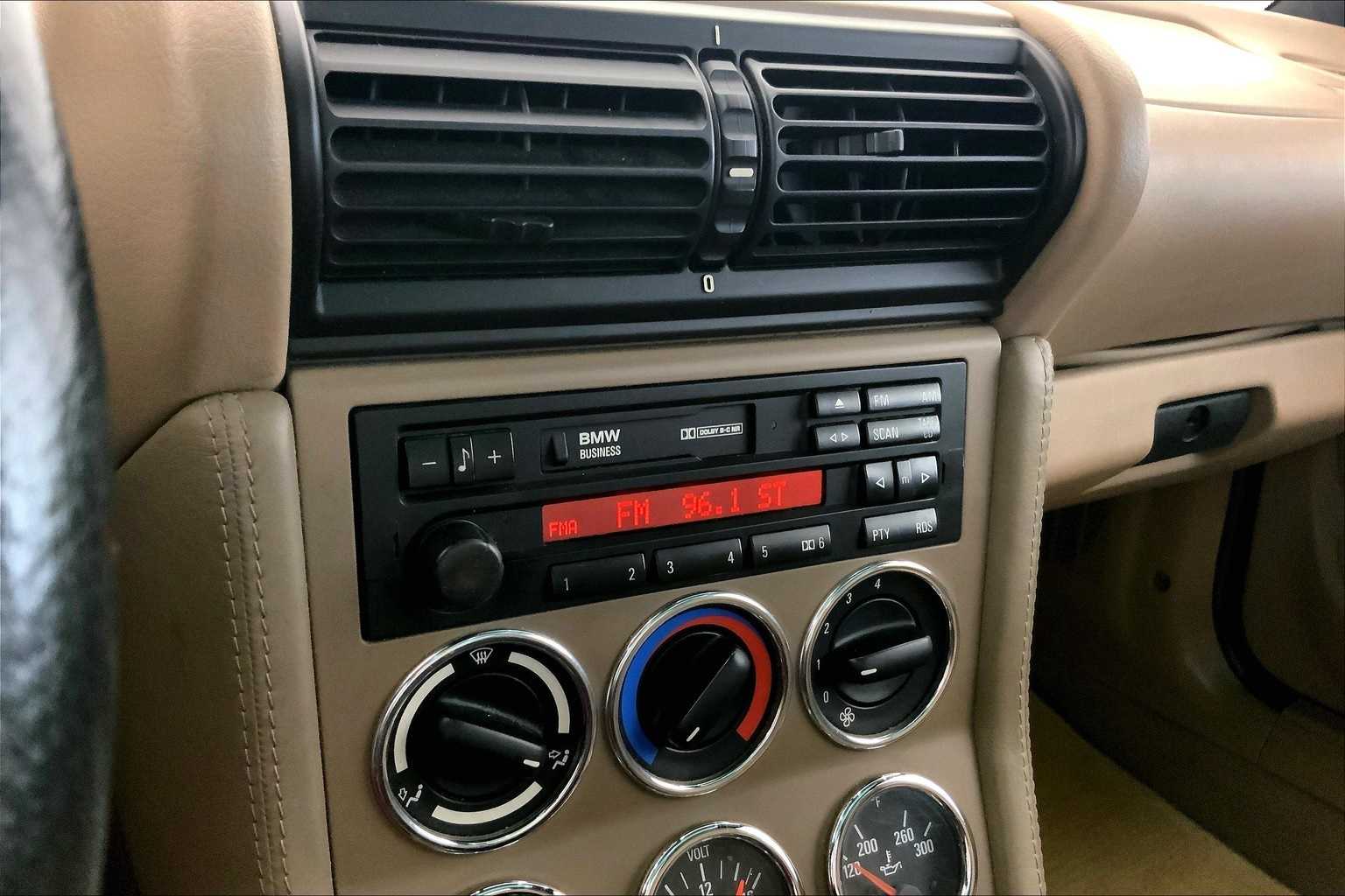 Thumbnail: 1999 BMW Z3 - 25