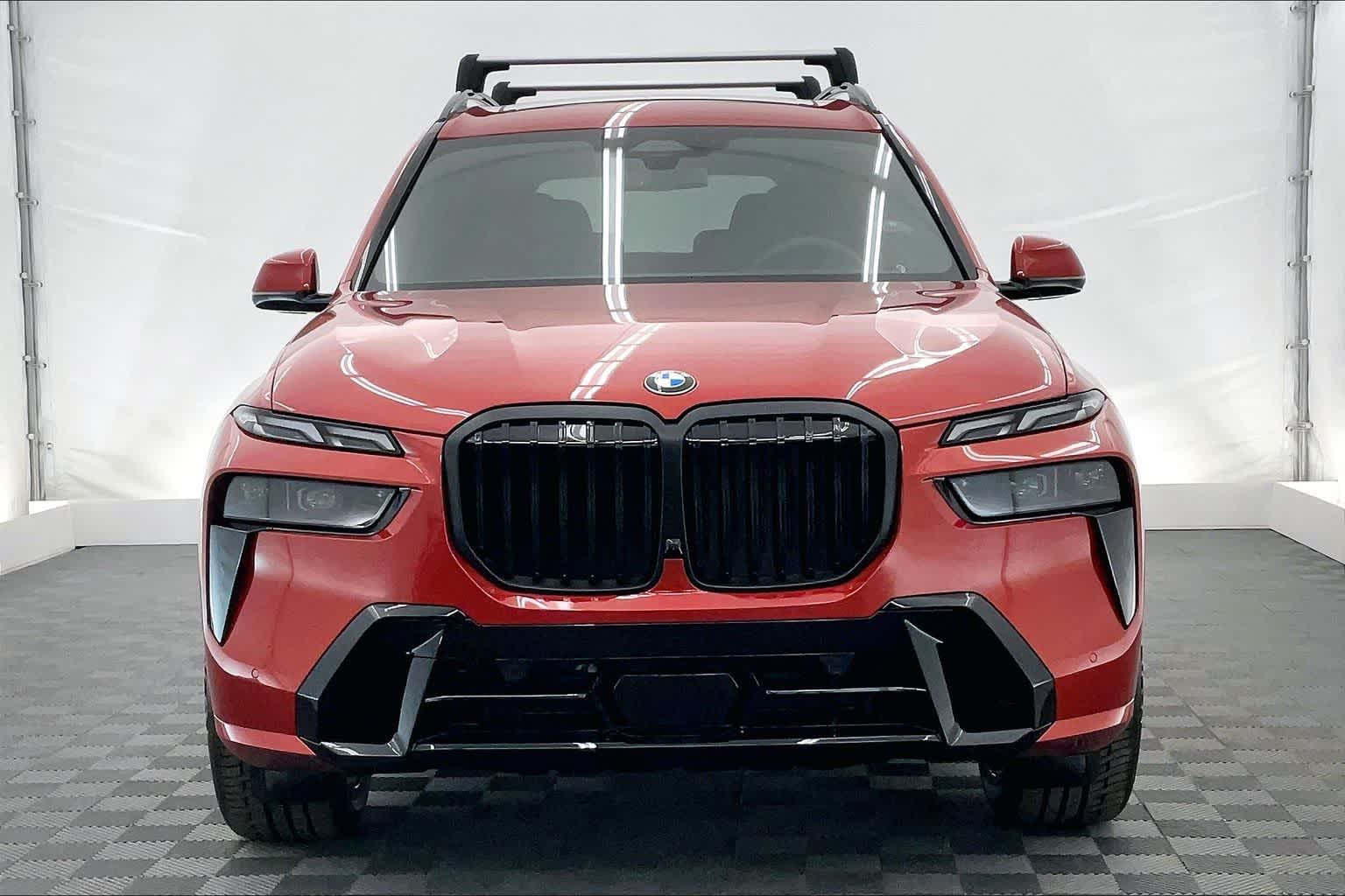Thumbnail: 2026 BMW X7 - 6