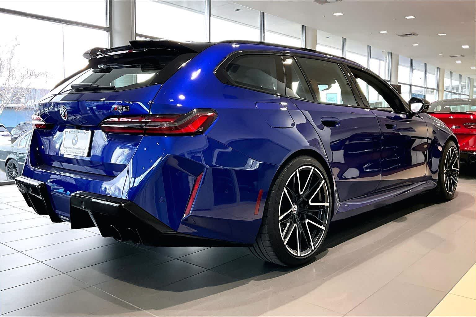 Thumbnail: 2025 BMW M5 - 22