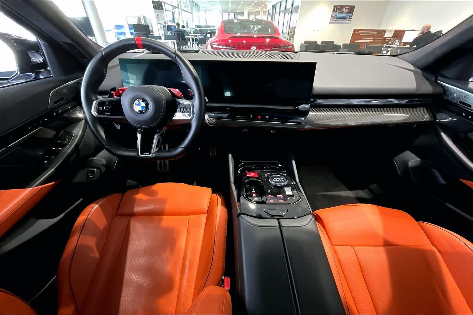 Thumbnail: 2025 BMW M5 - 10