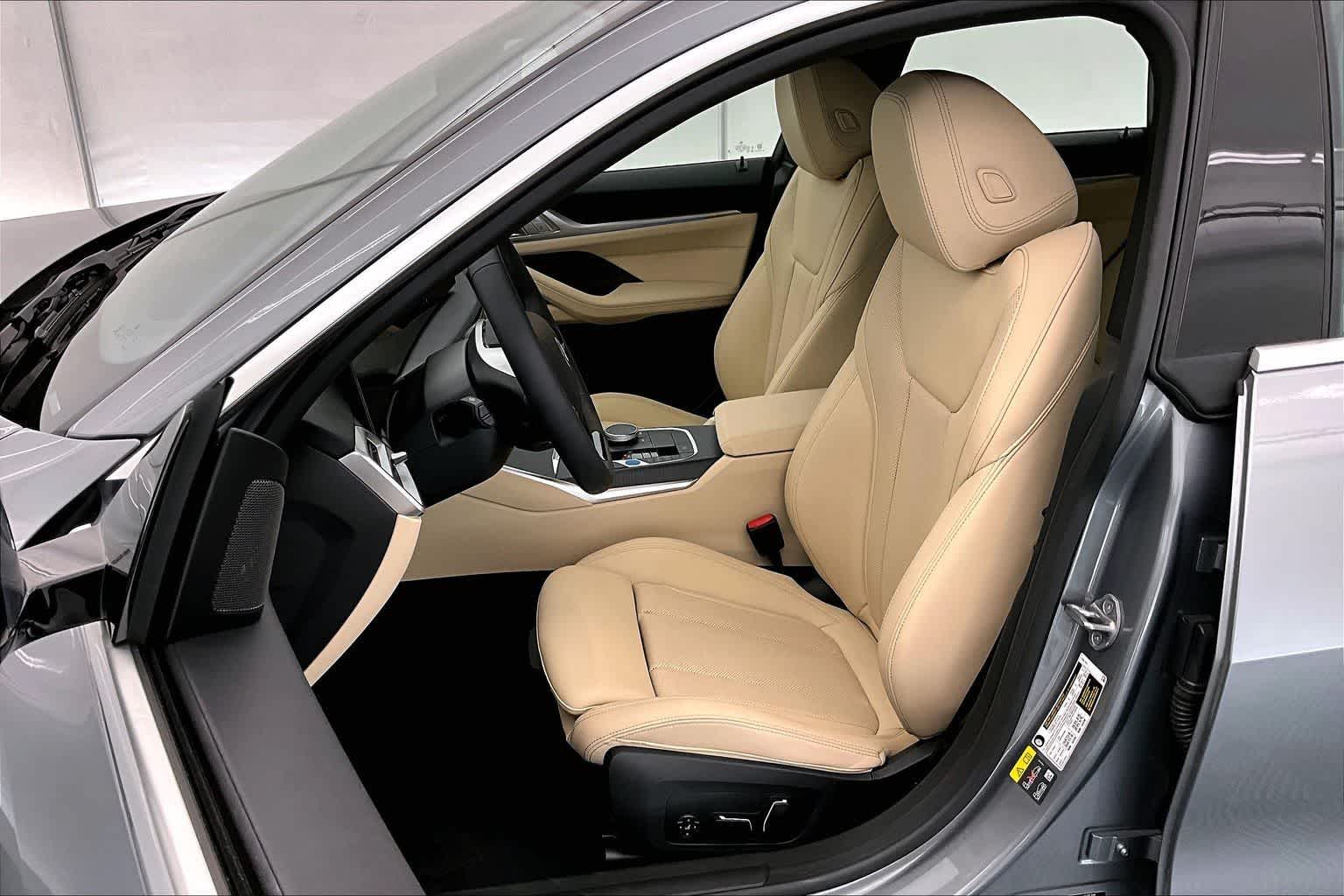 Thumbnail: 2025 BMW i4 - 11