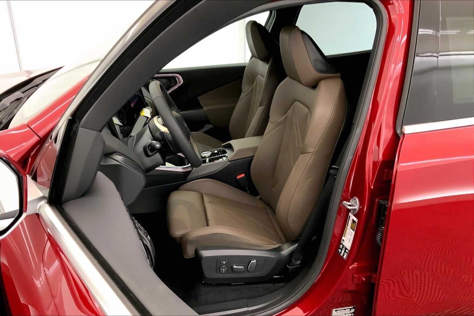 Thumbnail: 2025 BMW X3 - 11