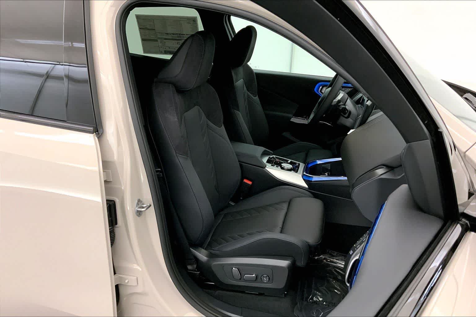 Thumbnail: 2026 BMW X3 - 14