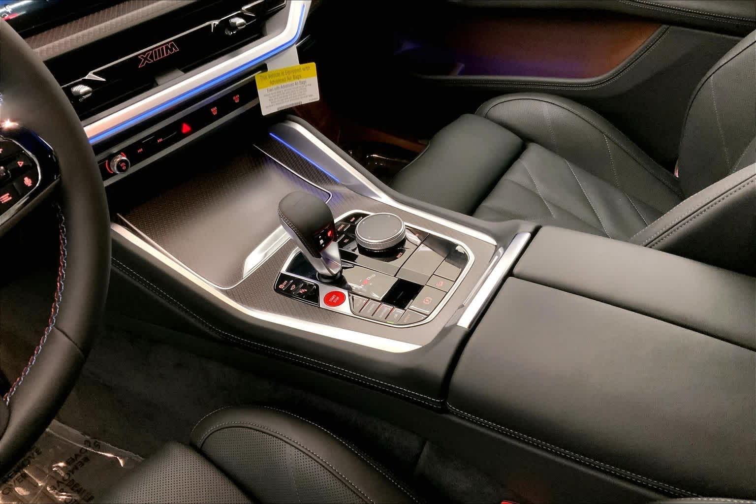 Thumbnail: 2026 BMW XM - 17