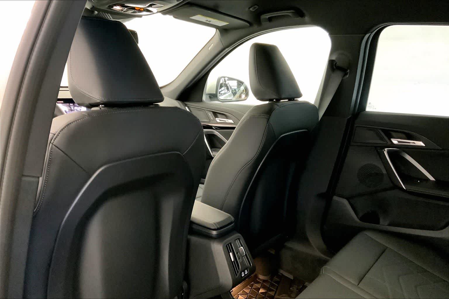 Thumbnail: 2025 BMW X1 - 12